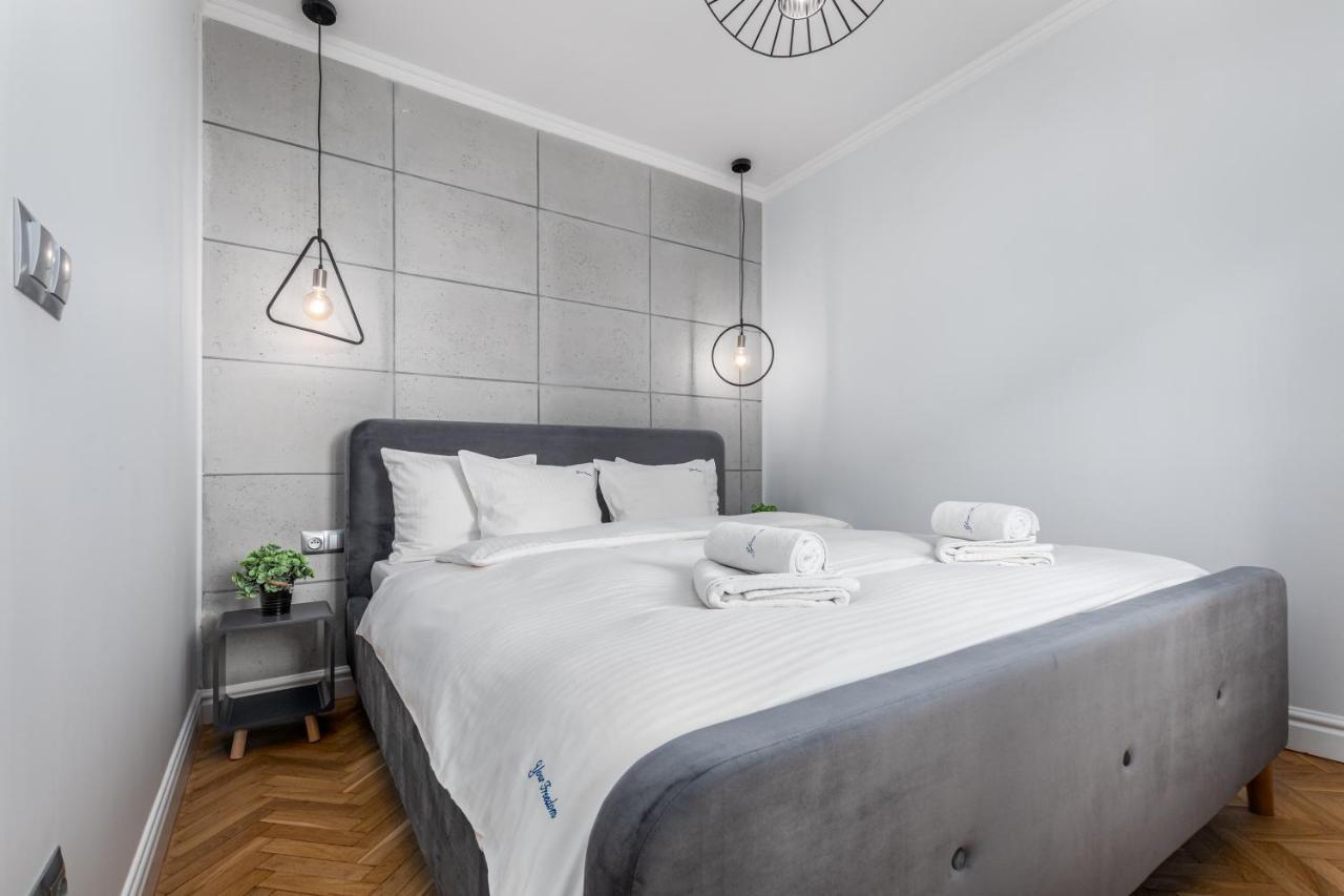 Apartament Zielna By Your Freedom ワルシャワ エクステリア 写真